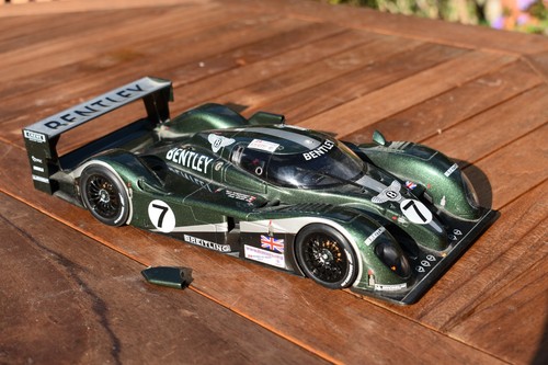 Autoart maßstab bentley - 1:18,